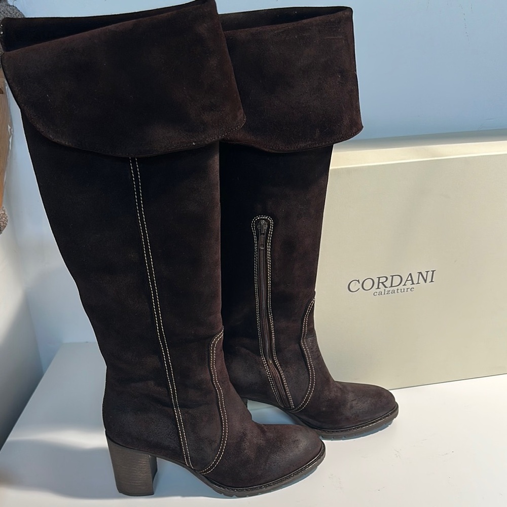 Cordani Knee High boots.